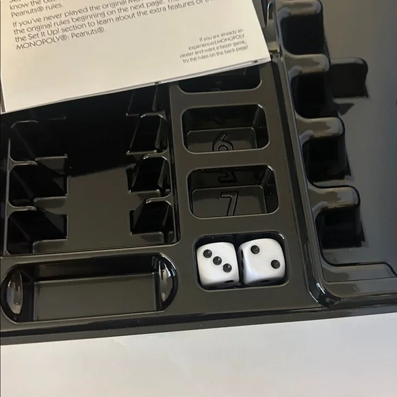 Peanuts Monopoly board game opened played once complete like new  condition - Picture 7 of 9